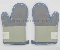 Glove with half Silicon